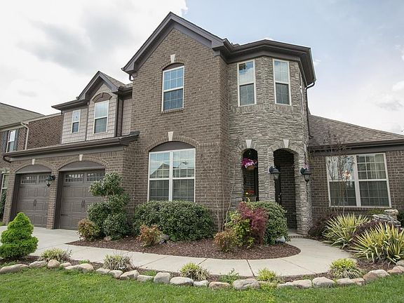 3rd image of 1223 Stockwell Dr