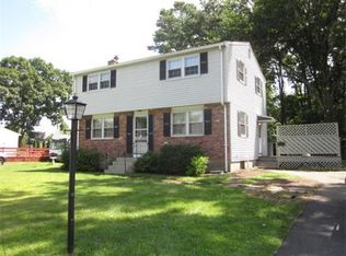 6 York Dr, Hudson, MA 01749