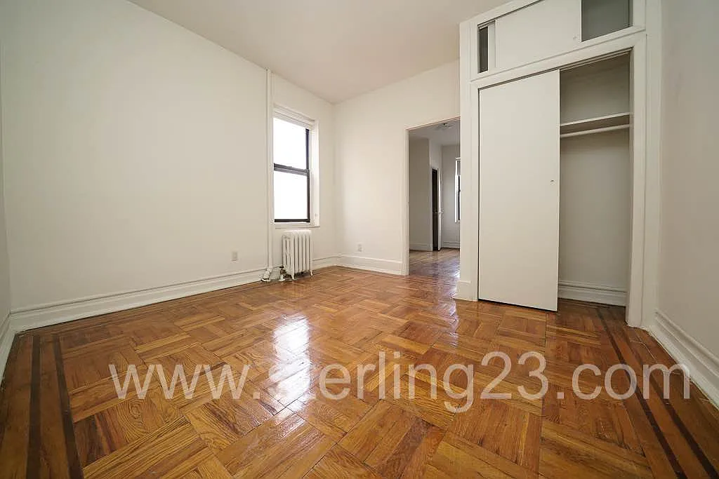 32-48 41st Street — Photo 4