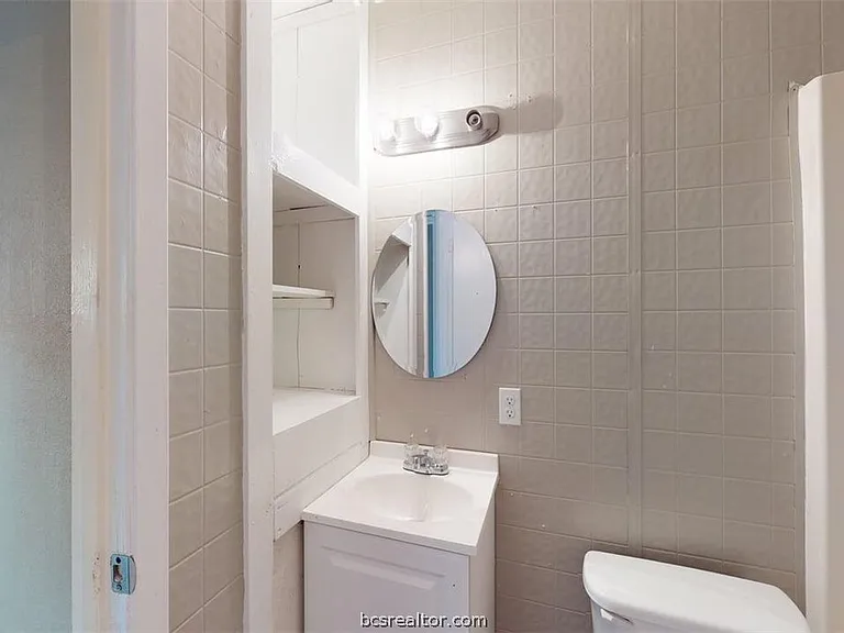 204 Lynn Dr #B — Photo 11