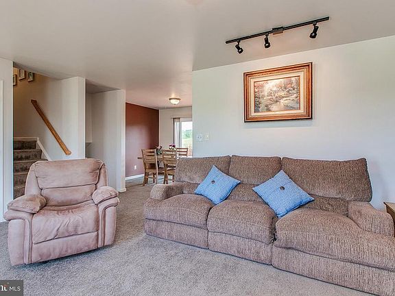 5th image of 18804 Diller Dr