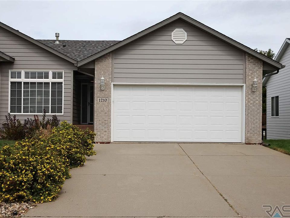 1st image of 1210 E Northstar Ln