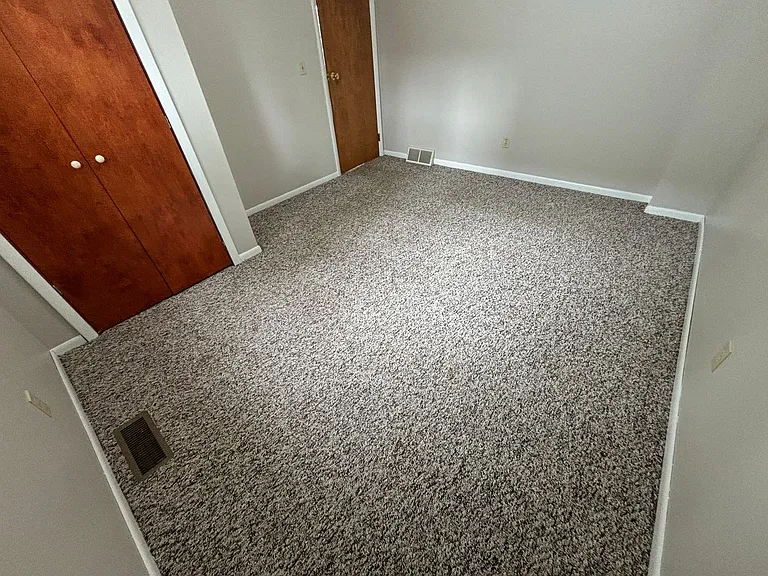 414 E Main St — Photo 22