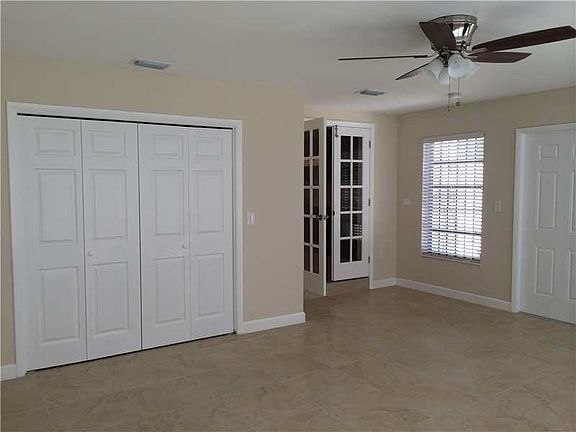 5th image of 70 NW 122nd St