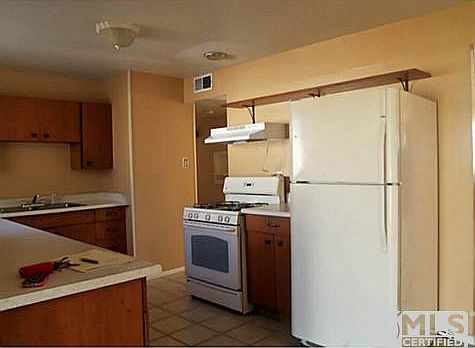 4th image of 5303 Raymond Telles Dr