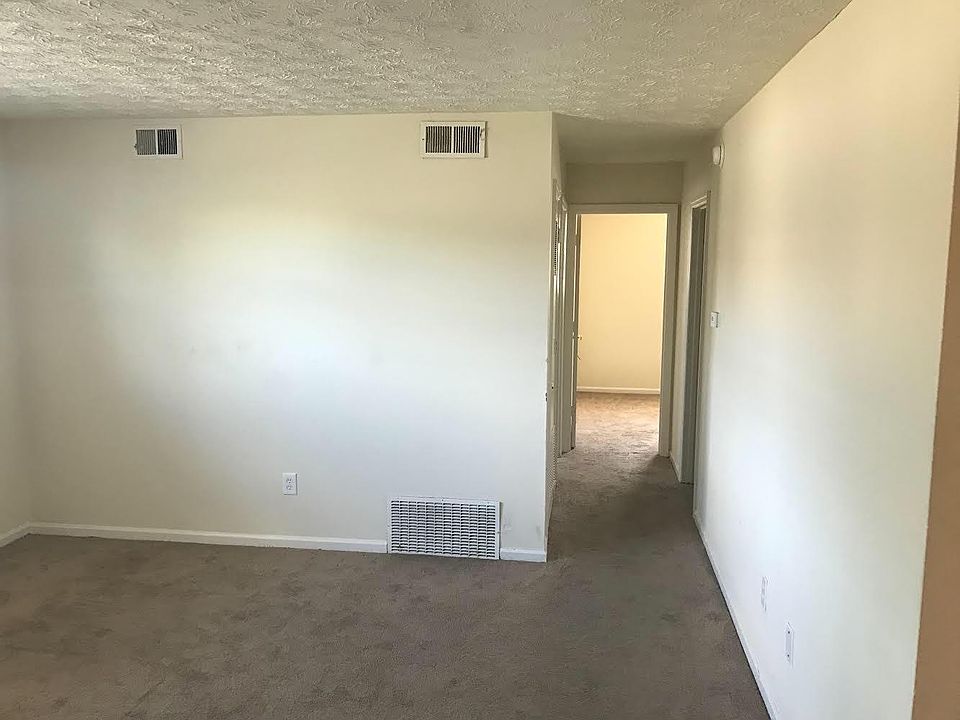 2nd image of 2017 Daniel Ct APT 6