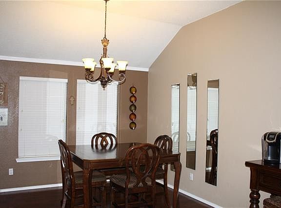 4th image of 8136 Hulen Park Cir