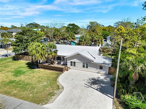 4th image of 1402 6th Avenue
