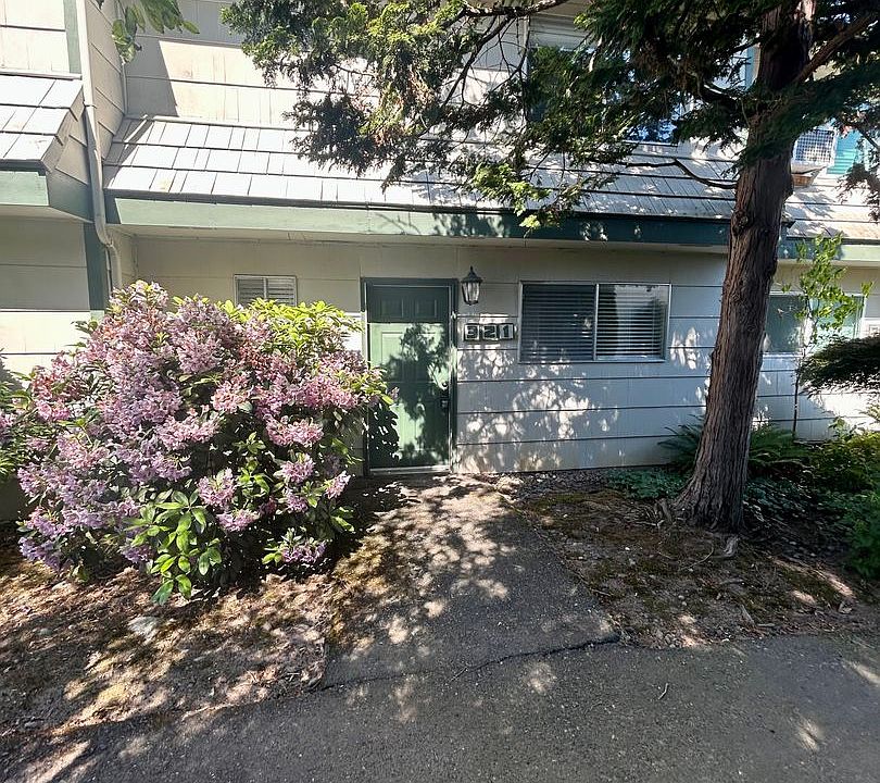 1st image of 321 NE 105th St