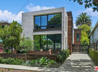 2215 5th St #B, Santa Monica, CA 90405