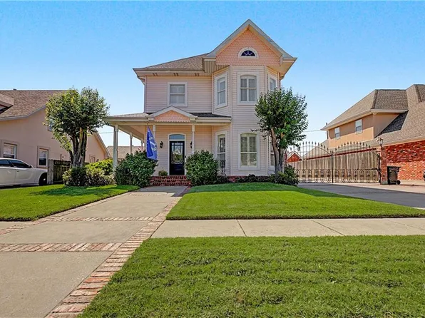 3700 Corinne Ave, Chalmette, LA 70043