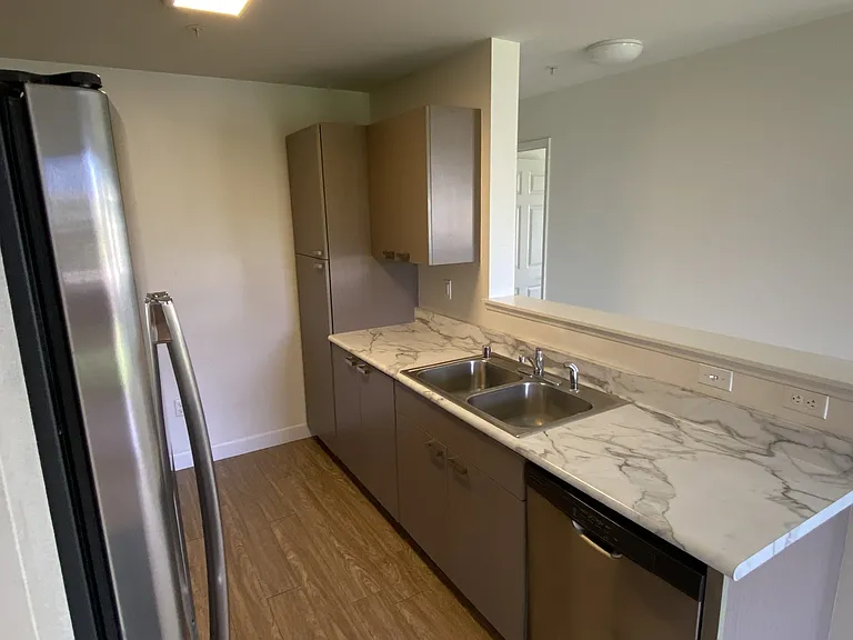 50 Kihalani St #1408 — Photo 11