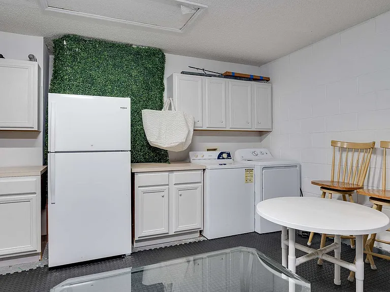 Laundry Room Cabinet