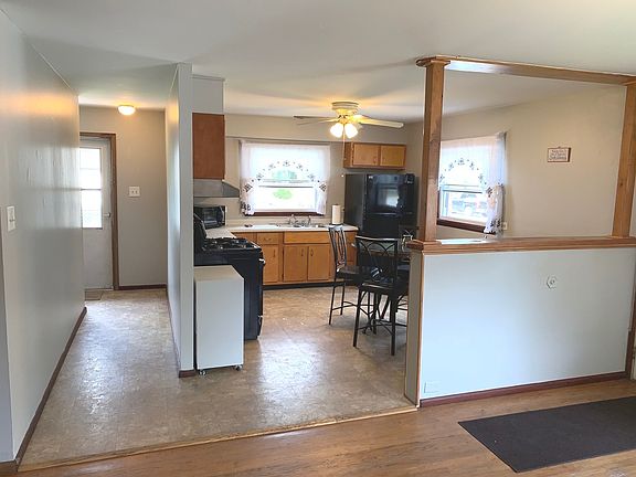 4th image of 13 Arapaho Dr