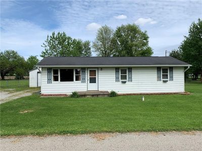 247 S East St, Charlottesville, IN, 46117