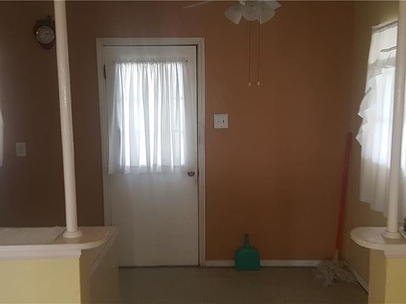 5th image of 7340 Wisteria Ave