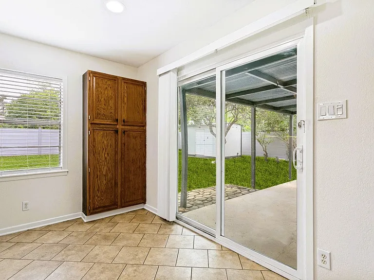 4407 Sun Vista Ln — Photo 22