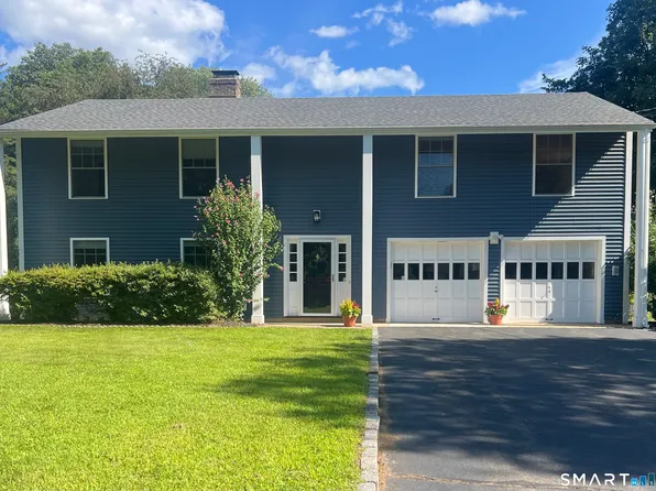 20 Lincoln Drive, New Canaan, CT 06840