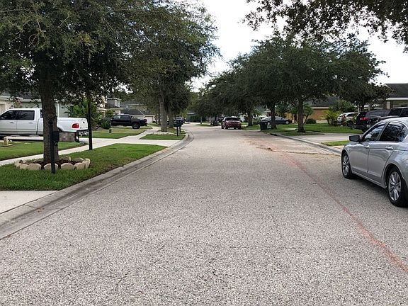 4th image of 20005 Nob Oak Ave