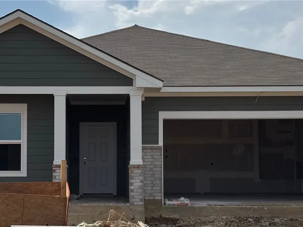 5522 Harriet St, Bryan, TX 77807