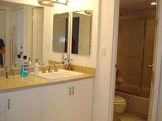 3rd image of 100 Bayview Dr APT 1207