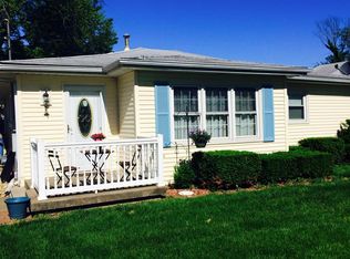 207 Sinclair Blvd, Carbon Cliff, IL 61239