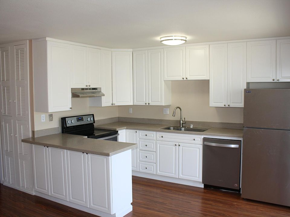 1st image of 815 Balboa Ave Unit 302
