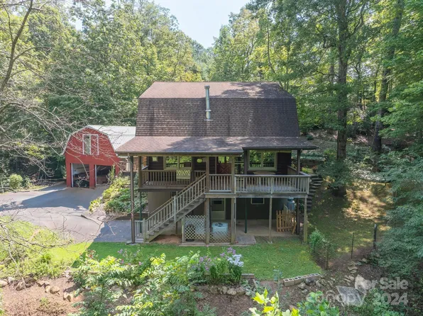 100 Lollipop Ln, Brevard, NC 28712