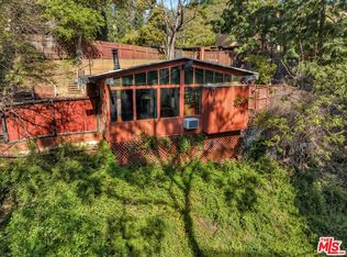 8879 Hollywood Hills Rd, Los Angeles, CA 90046