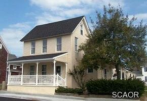 1st image of 139 Franklin Ave #B