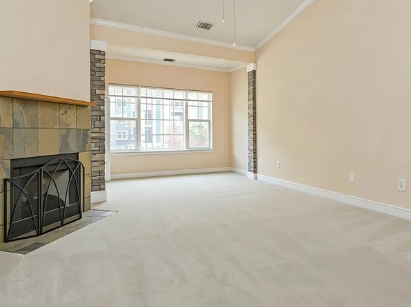 1000 Olde Eastwood Village Blvd, Asheville, NC