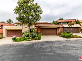 745 Starlight Heights Dr, La Canada, CA 91011