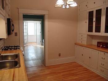 1st image of 1461 Saint Clair Ave