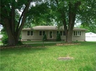 1004 S Main Rd, Independence, MO 64056