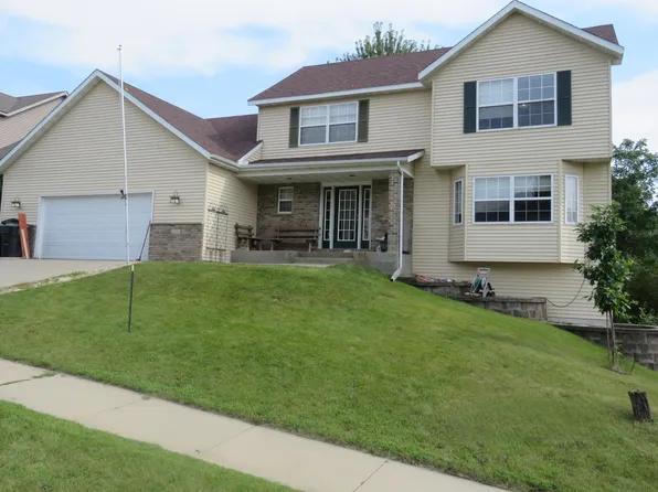 2331 Ponderosa Dr SW, Rochester, MN 55902