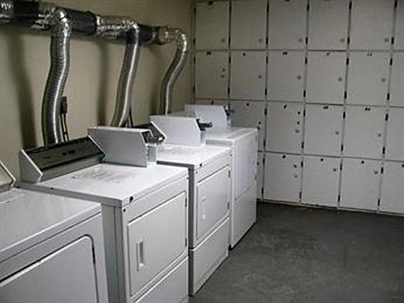 5th image of 15 Thompson Dr APT 23