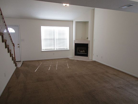 4th image of 5001-5003 Betty Jean Way #35870A5C0
