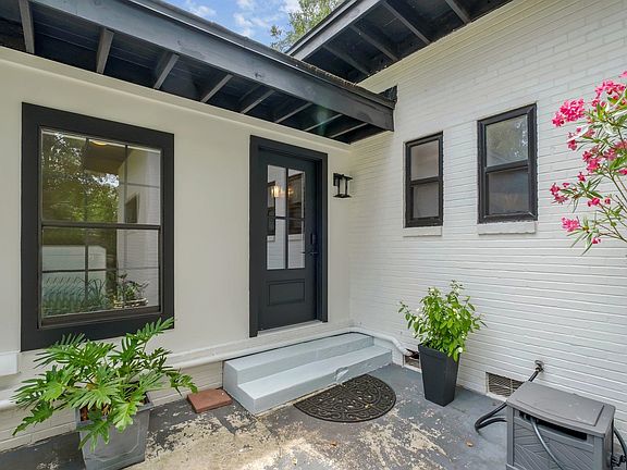 5th image of 2114 Gibbs Dr