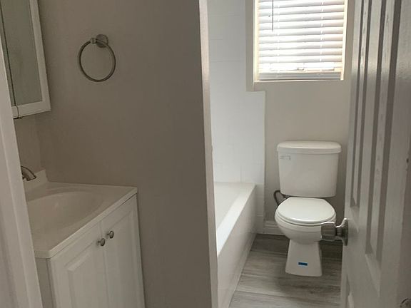 5th image of 16131 Eucalyptus Ave APT C15
