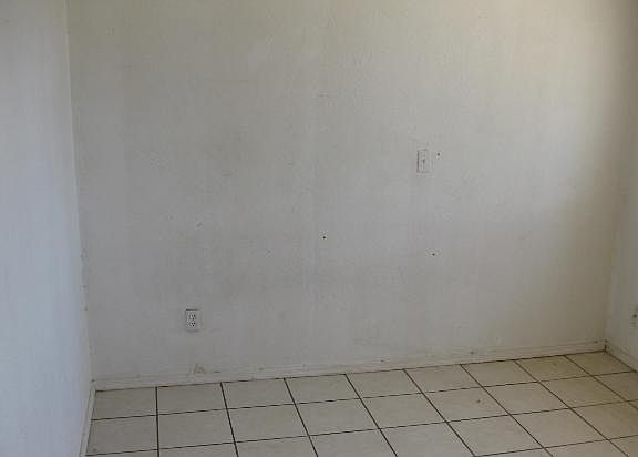 4th image of 6136 W Hollyhock Dr