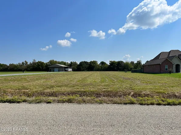 811 Crochet Rd, New Iberia, LA 70563