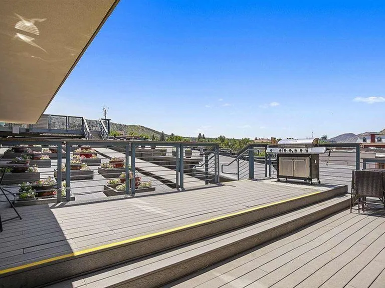 Community deck