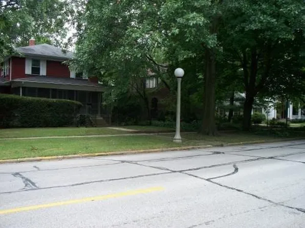 401 W Pennsylvania Ave, Urbana, IL 61801
