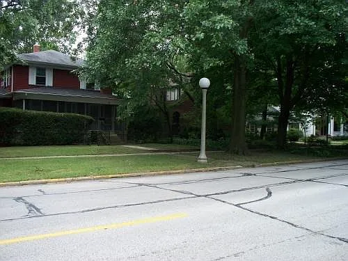 401 W Pennsylvania Ave Photo 1