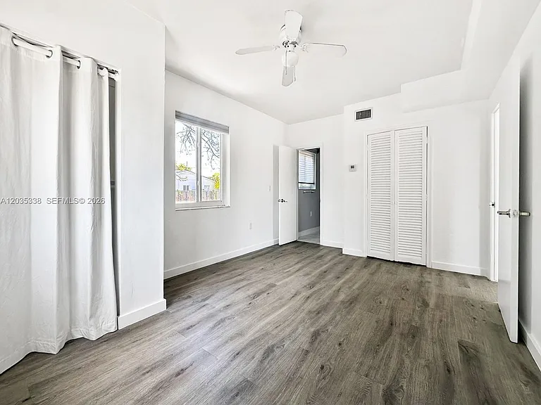 10780 NE 2nd Ct #A — Photo 11