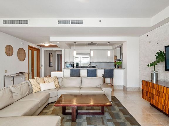 5th image of 500 Plantation Dr #2-108