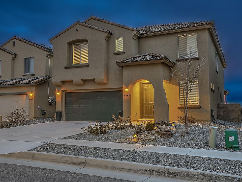 1st image of 2020 Summer Breeze Dr NW