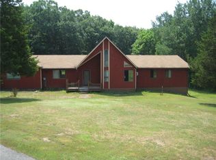 12 Whitefield Ave, Warwick, NY 10990