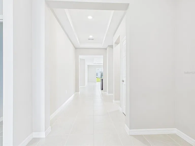 5717 SW 71st Ct — Photo 4