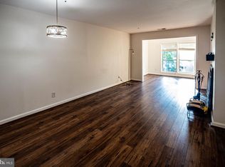 3176 Summit Square Dr #4-C5, Oakton, VA 22124
